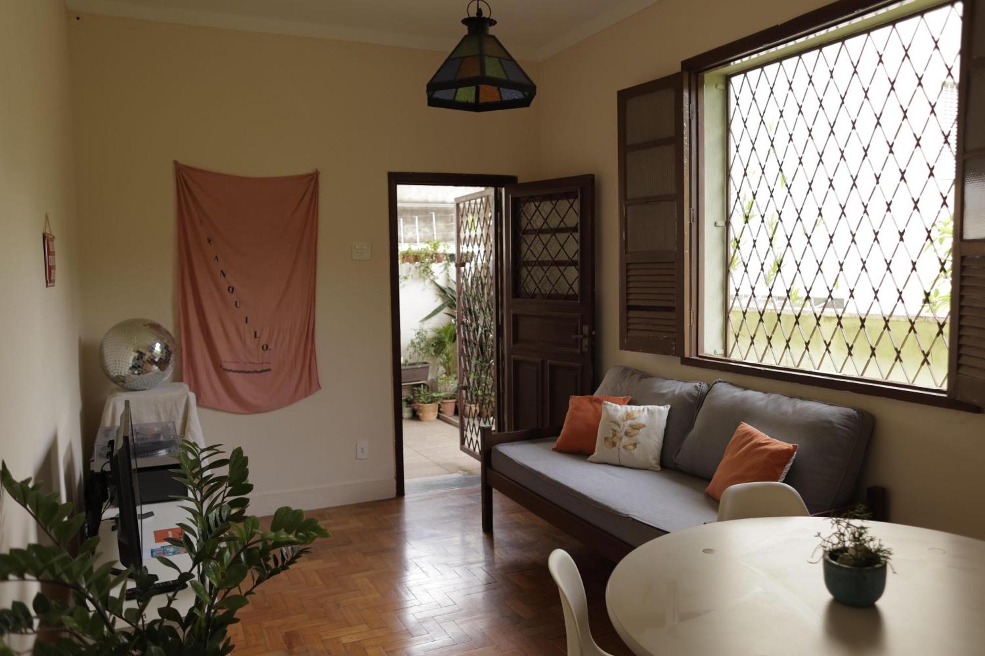 Quarto Casal Com Varanda Casa Caramel Belo Horizonte Luaran gambar